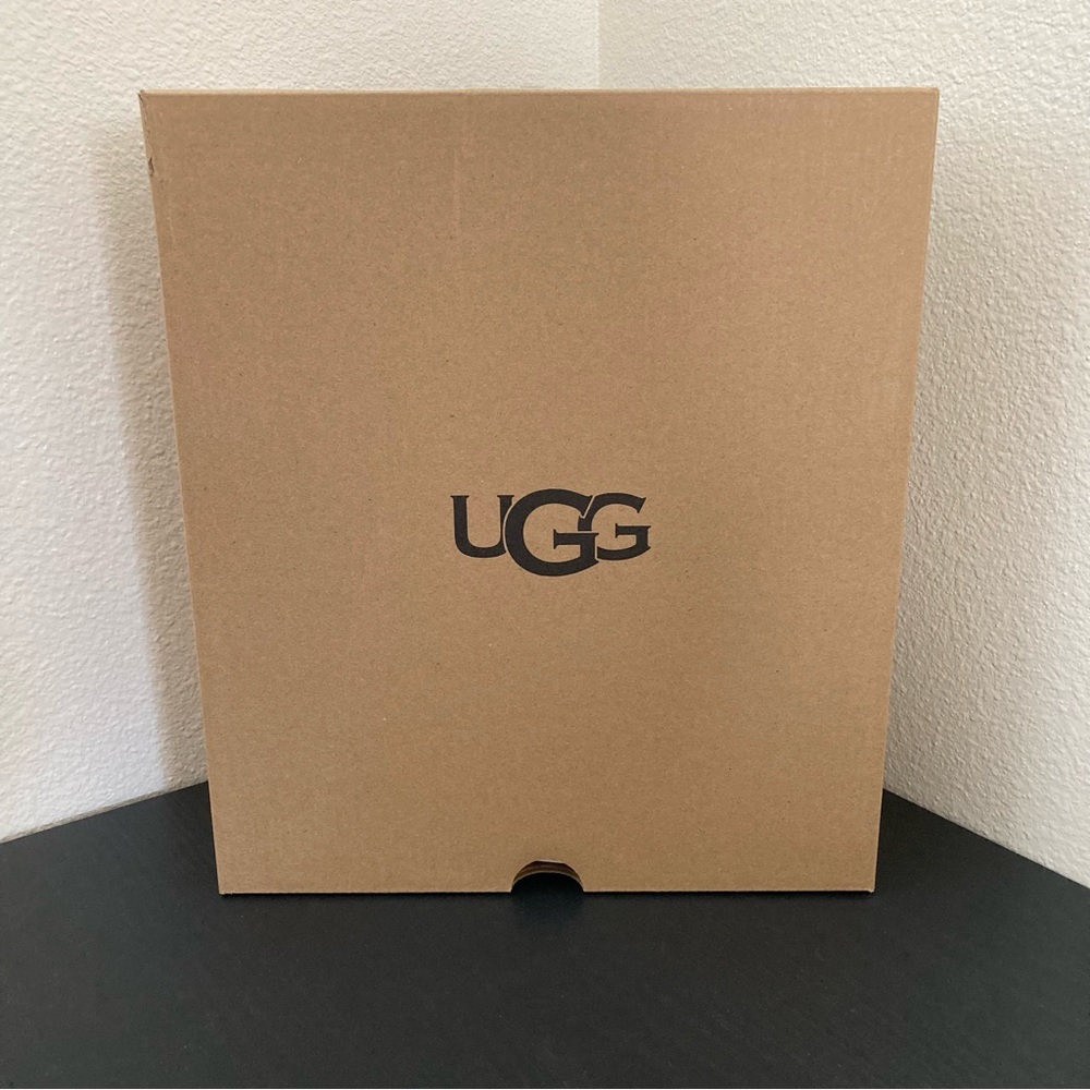 Ugg Boots Classic Mini Olive Green Size 9 - Picture 9 of 9